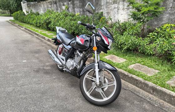 SUZUKI GSR 125S 